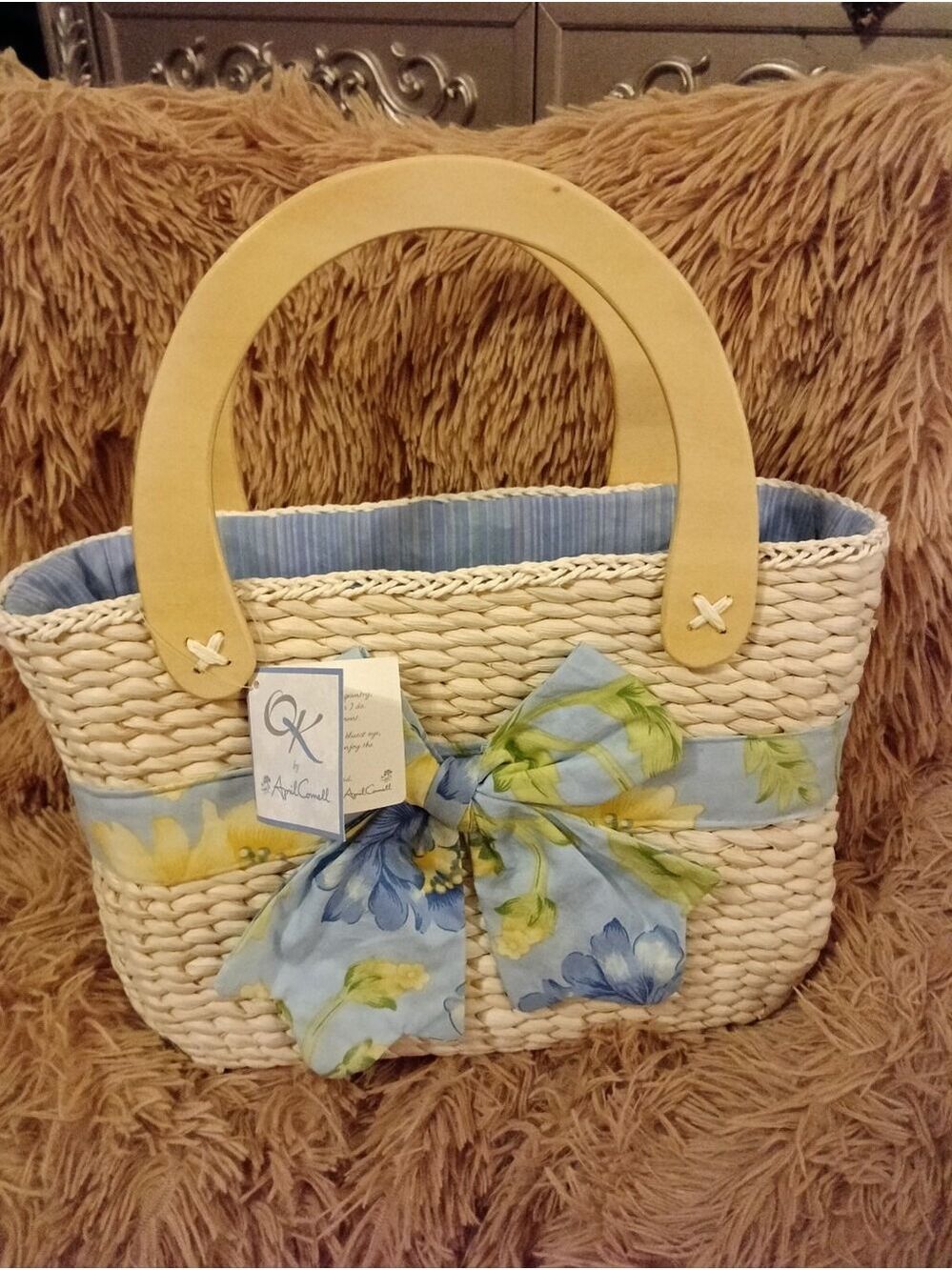 NWT April Cornell Woven Straw Basket Purse Floral Bow Wooden Handle
